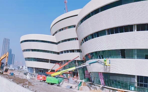 超高性能美学建材——UHPC材料优势与建筑工程应用解析